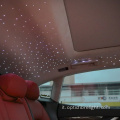 Soffitto luminoso della stella cadente dell'automobile